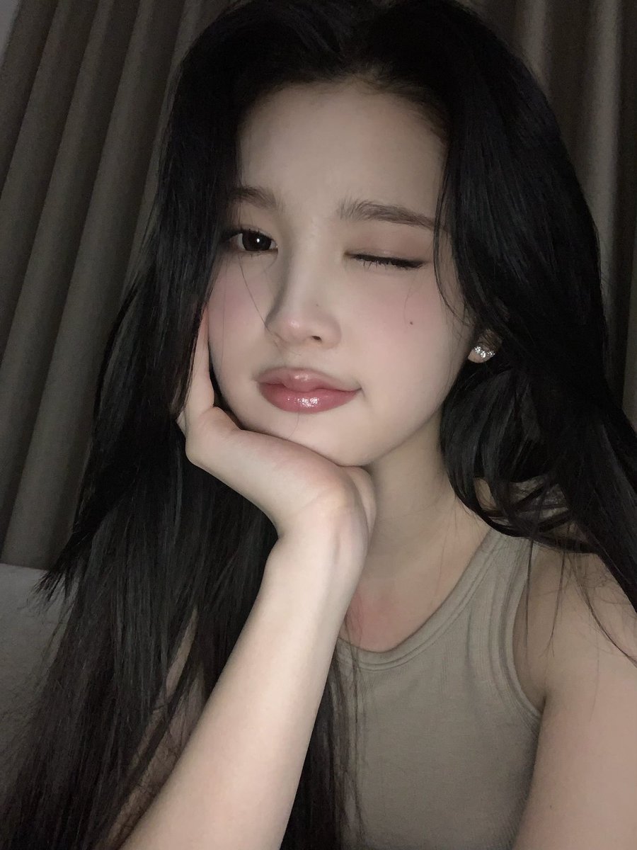 에이츼 tweet media