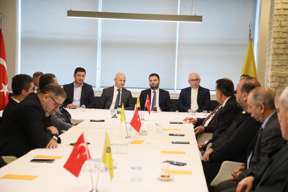 Mevlüt Öztekin tweet media