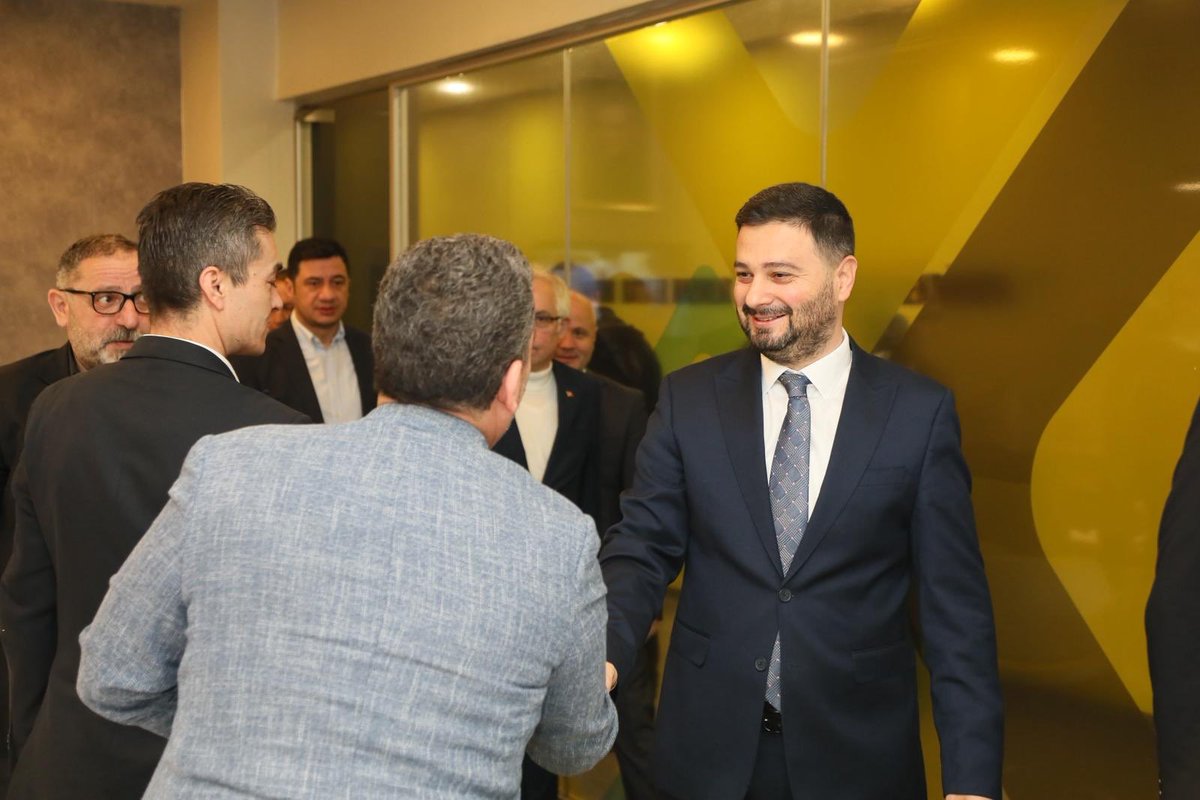 Mevlüt Öztekin tweet media