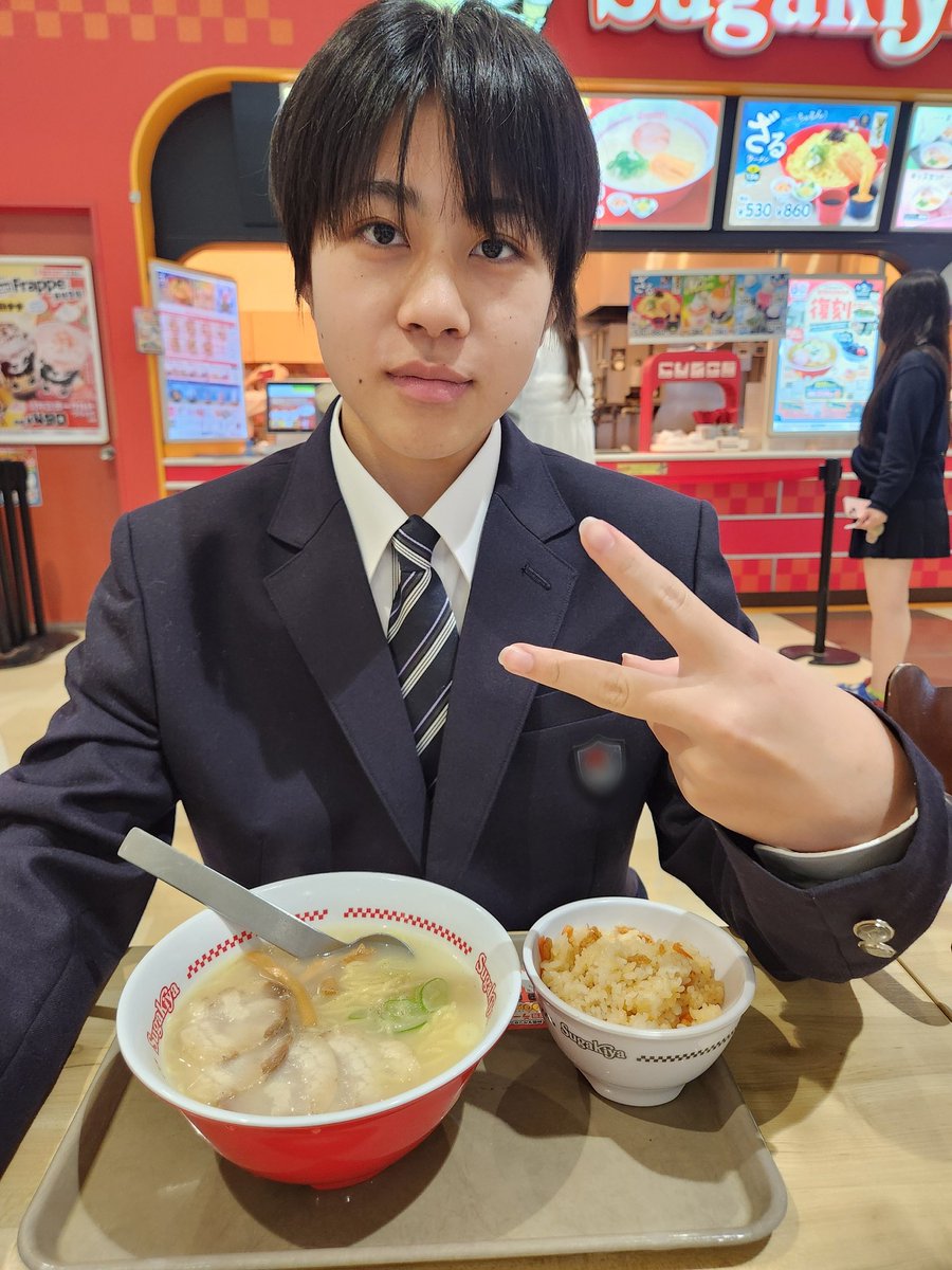 高校の入学式でした！
これから頑張ります😃✨️