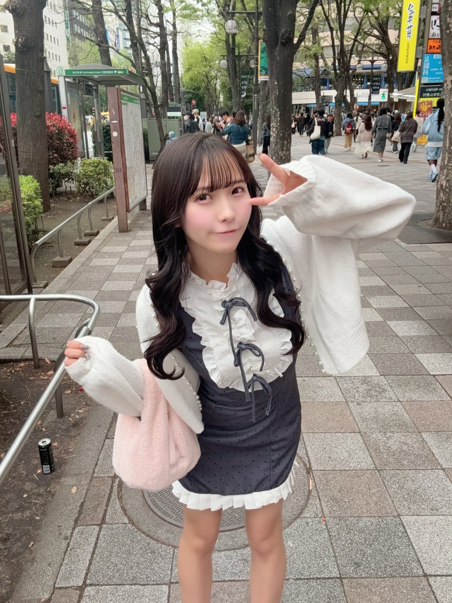 こはる tweet media