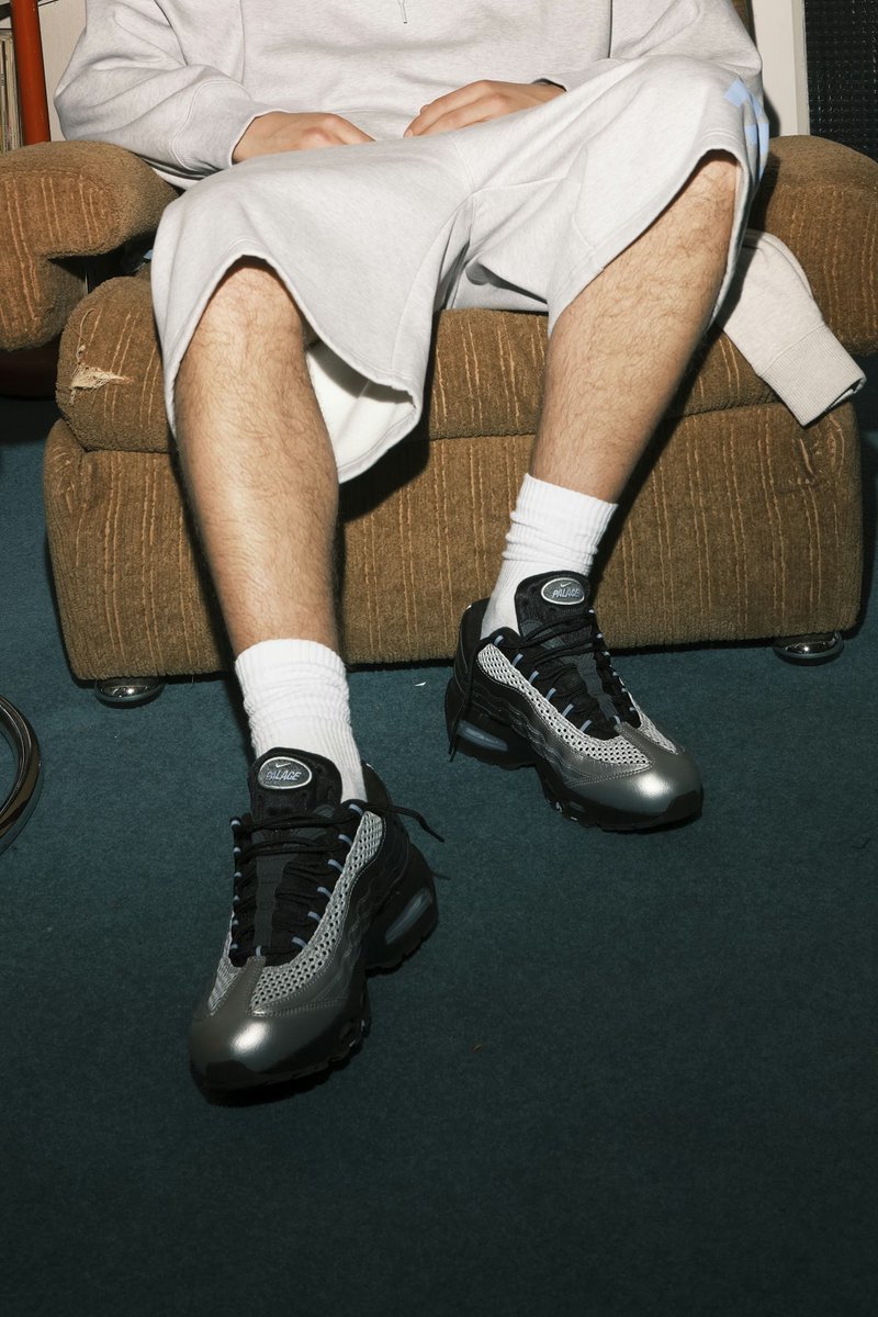 VEINTICINCO tweet media