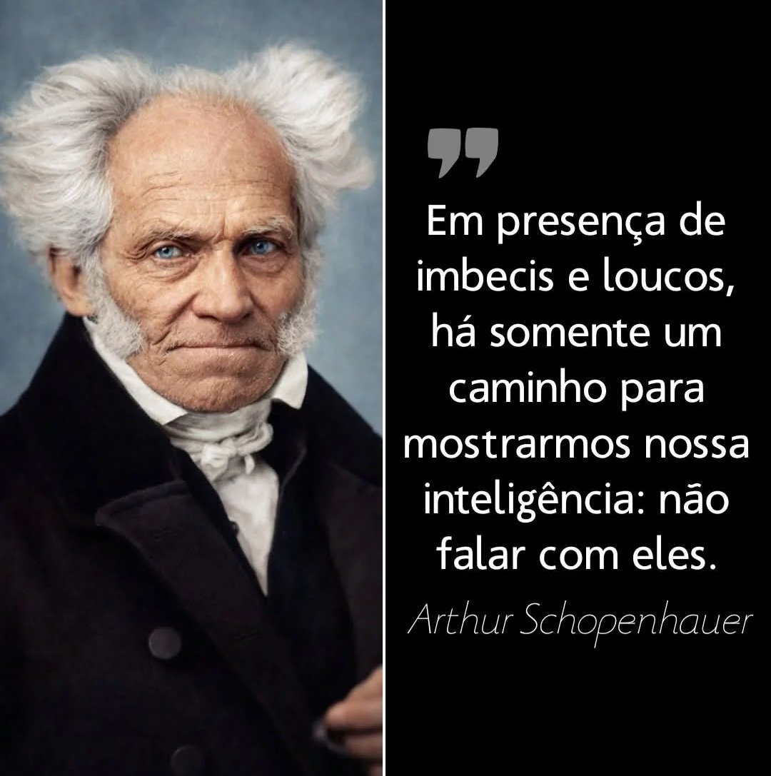 Sempre à esquerda. tweet media