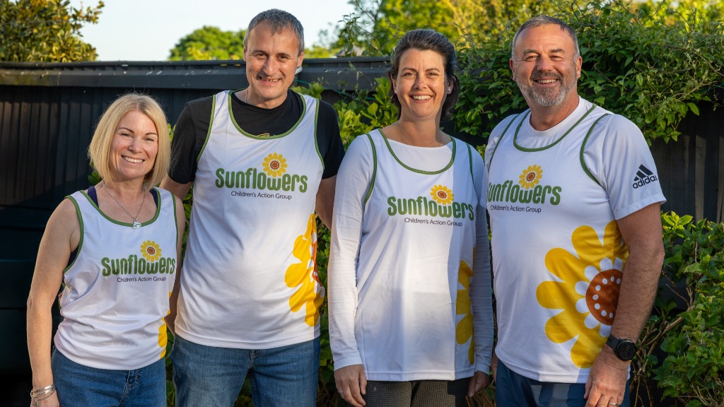 Sunflowerslocal's tweet photo. Our 2026 London Marathon runners need more sponsorship to help local children with life-limiting conditions enjoy unique experiences. Please support them! https://t.co/8To4pfrDWb https://t.co/B4ESFhwfKV