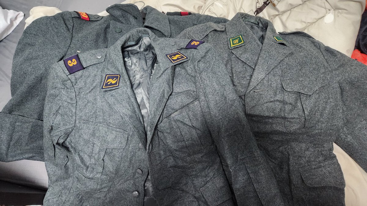 スイス軍お兄さん tweet media