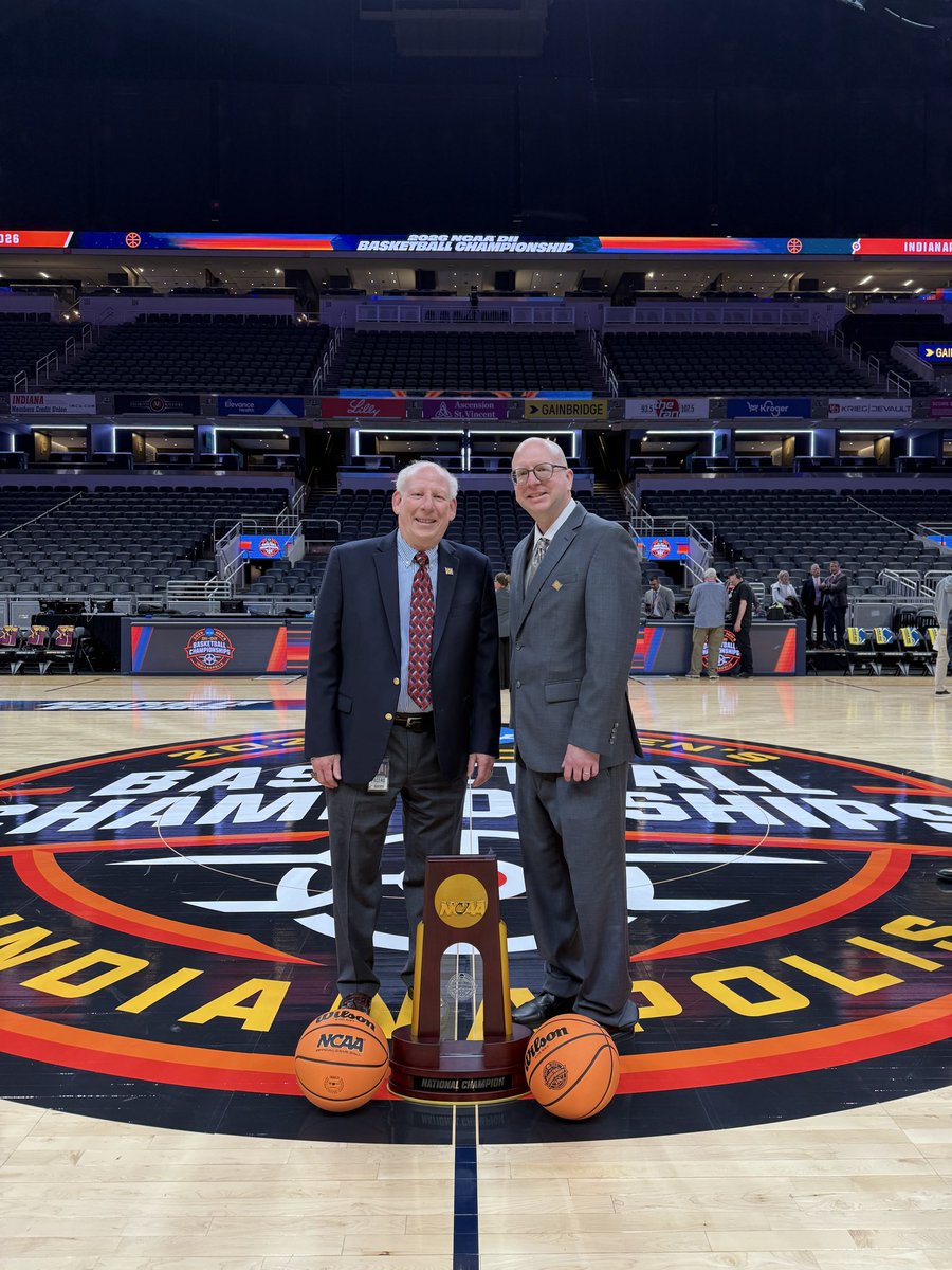 IndyStatMan's tweet photo. Thanks to @IndSportsCorp @MFinalFour @HorizonLeague @iuindy_jaguars @DavidWorlock https://t.co/xAFUeqNwBE