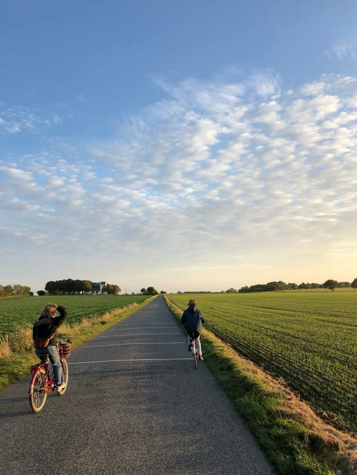 𝑝𝑢𝑟𝑒 tweet media