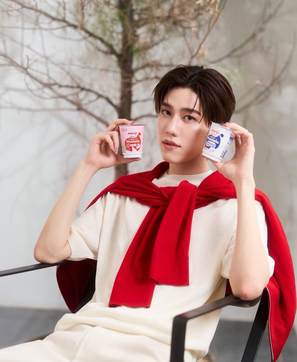 จ๋วยเหมือสโนไวท์เลยยย❤️
#ppkritt  
#MeijiYoghurtxPPkrit