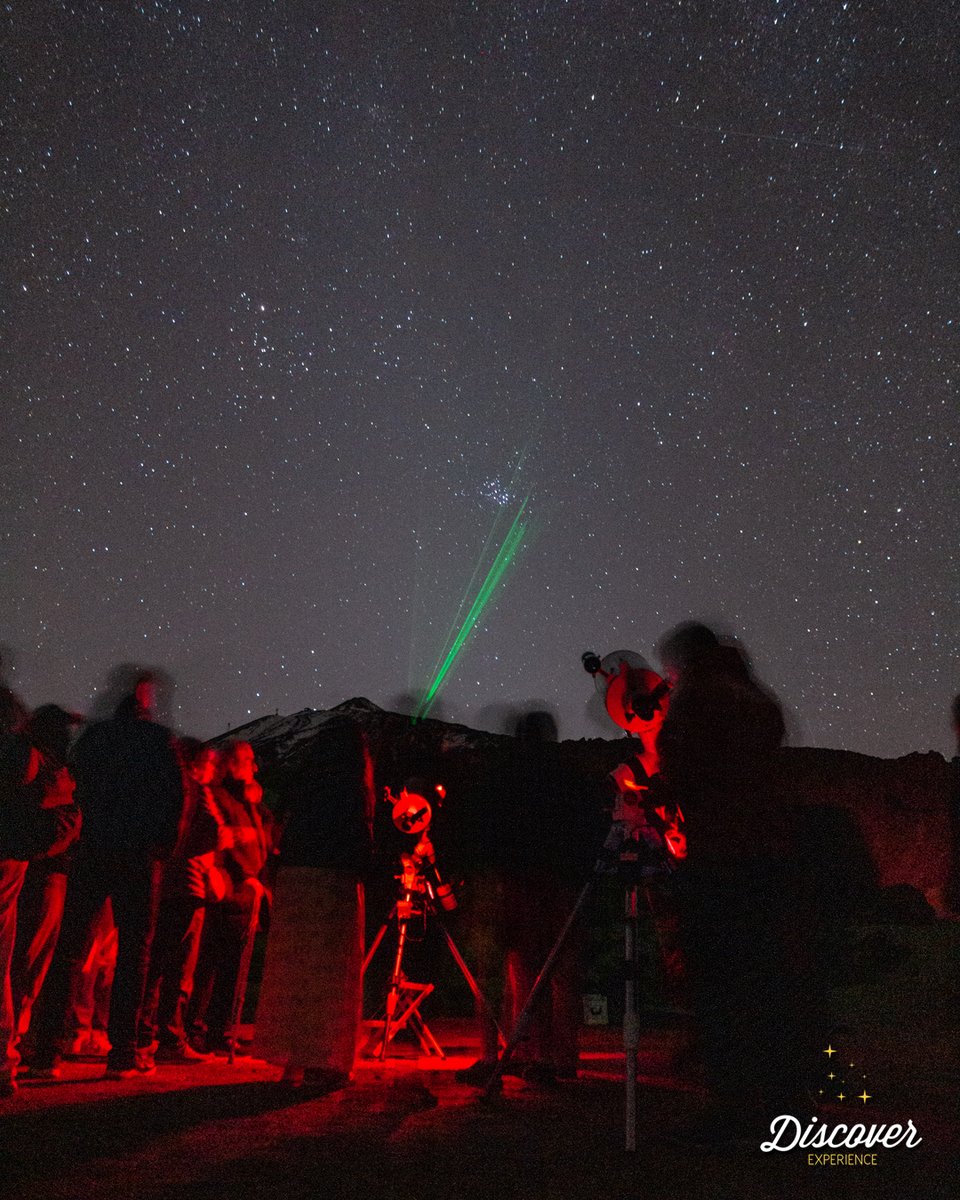 discoversky's tweet photo. ¡Explorando el cosmos desde las alturas! 🌋✨ Un placer acompañar a nuestros grupos en este viaje visual desde el #Teide. ¡Gracias por una observación astronómica inolvidable! 🌌
Nuestros tours: https://t.co/UIhqkdvHdp
#Tenerife #FelizMartes #Artemis #Astronomia @VisitTenerifeES https://t.co/Y3vmHjCn5o