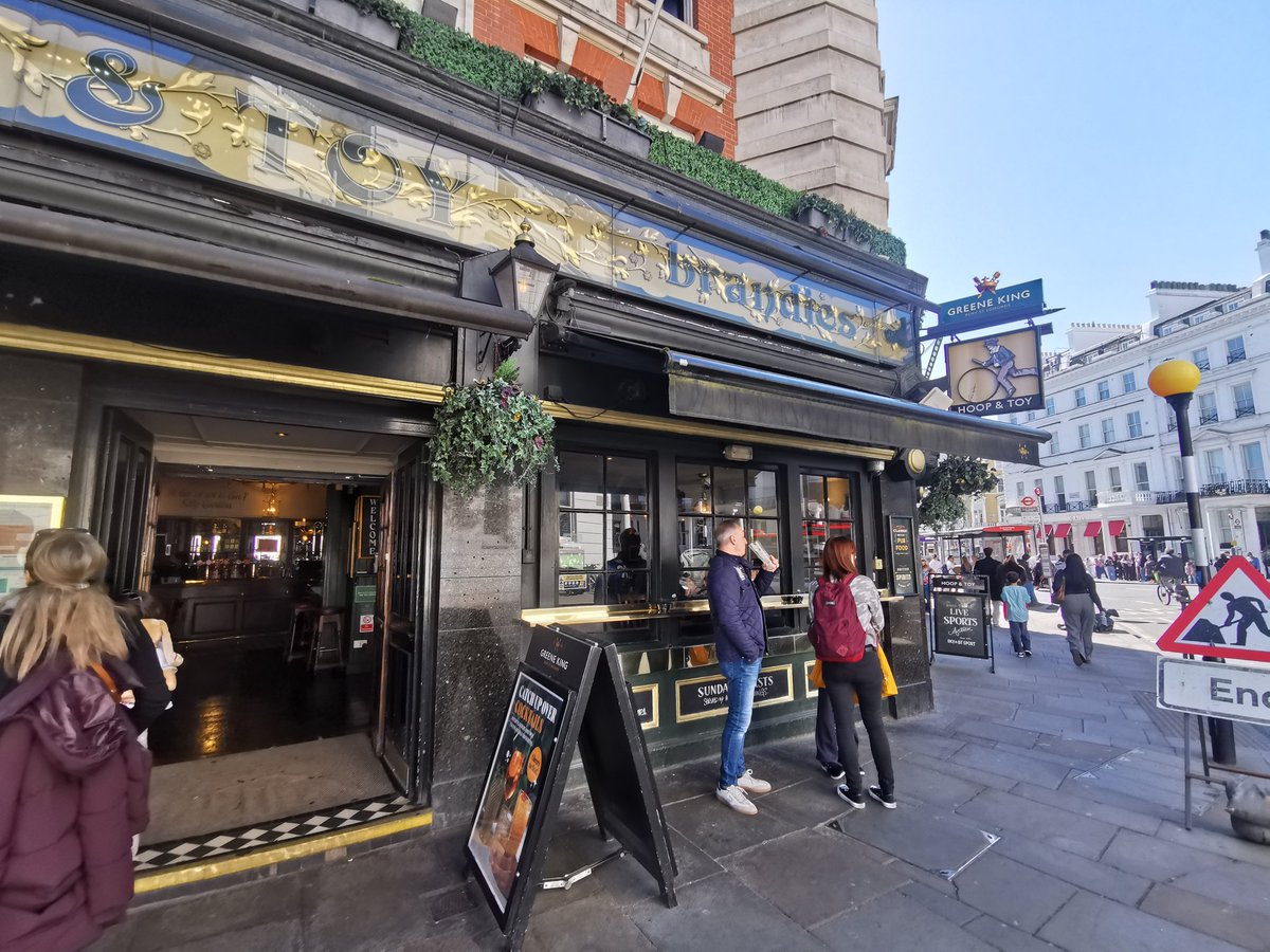 Pub Maverik tweet media