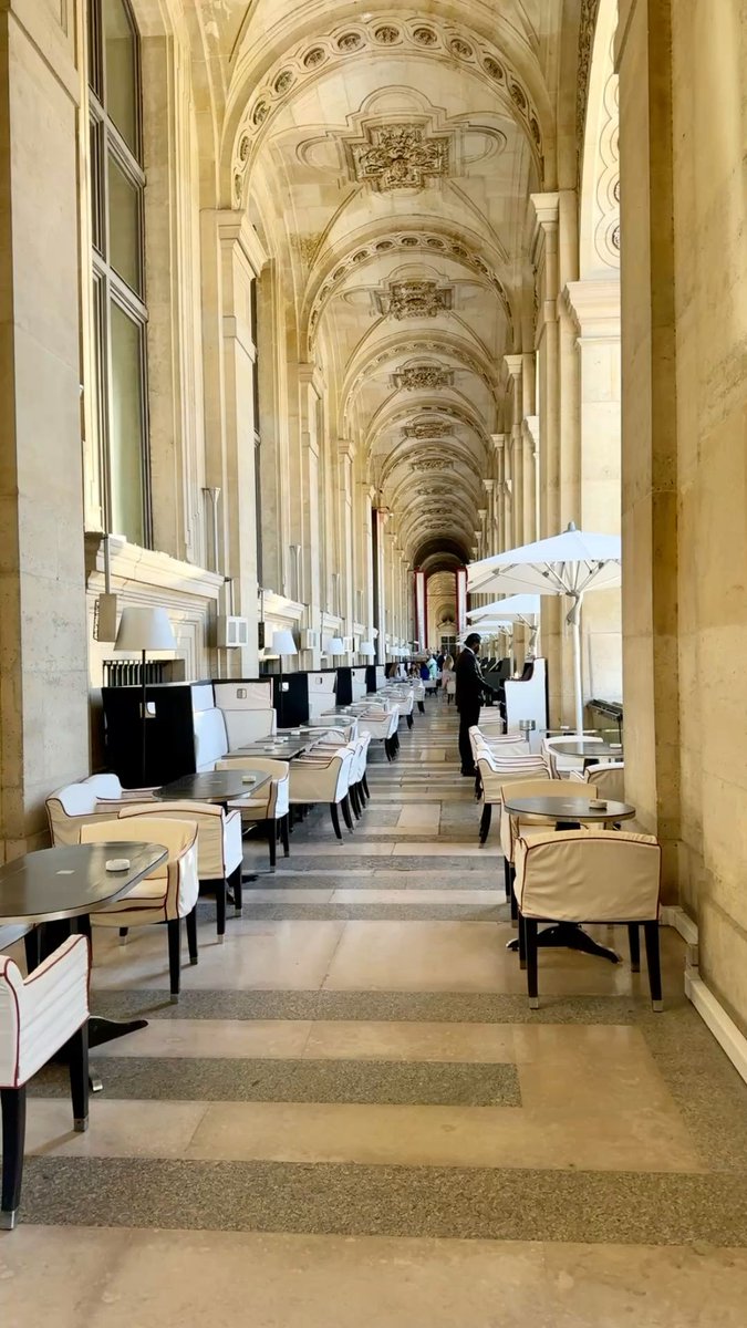 Parisian Aesthetics tweet media