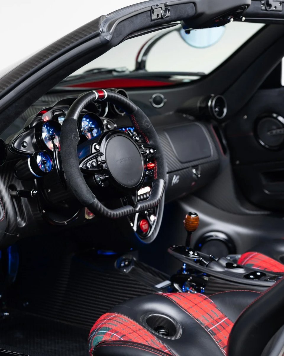 dupontregistry tweet media