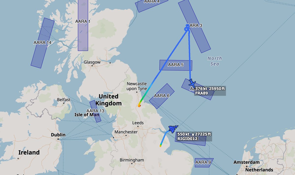 ArmchairAdml's tweet image. #RAF Royal Air Force - NATO Air Policing / (Practice) Quick Reaction Alert 🚨

Eurofighter Typhoon FGR.4 1x
#43C781 ZK358 - RIGID 12

Dassaut Falcon 200 1x
#4009CA G-FRAH - FRA 89

Practice QRA this afternoon, RIGID 12 airborne from RAF Coningsby to intercept Draken Aviation FRA