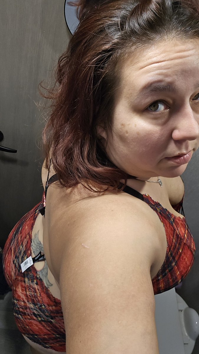 Texas MILF tweet media