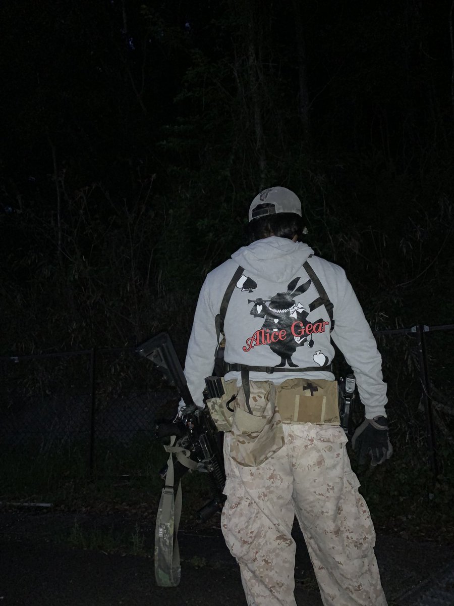 lheKoNYkCqOBgZ1's tweet image. Don't be a nerd.
Be a warrior

#darkside
#Alicegear