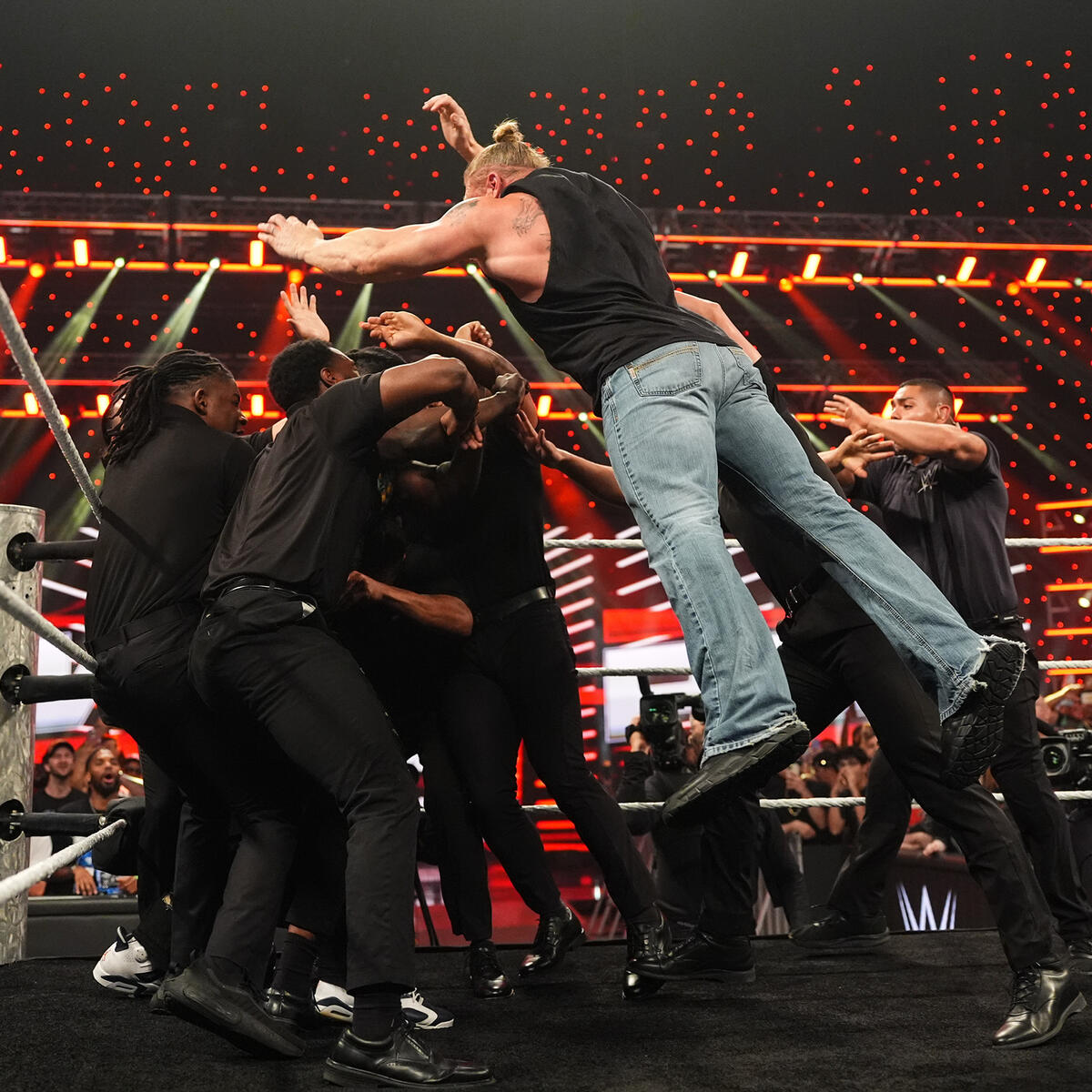 Wrestle Features tweet media