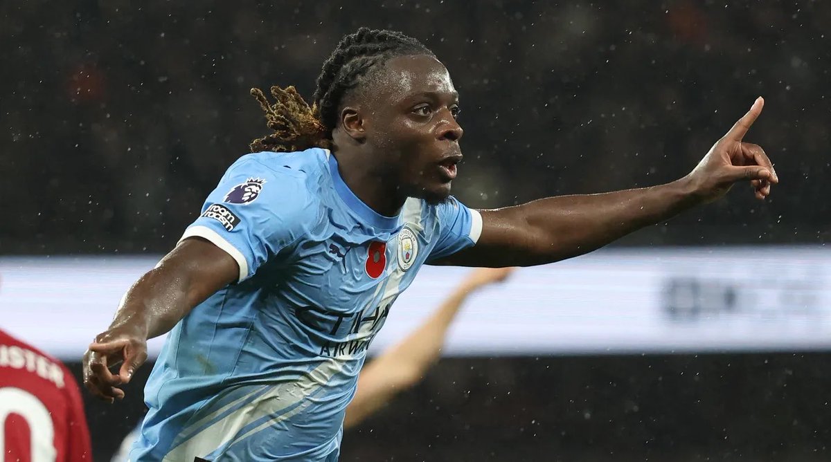 The_CityCrew's tweet image. Let’s talk about two of City’s wingers, Jeremy Doku and Savinho. The future of this pair is a topic we feel needs to be discussed. 

First of all, both of these players were signed at a very young age and are very much project players - not the finished article. Having signed