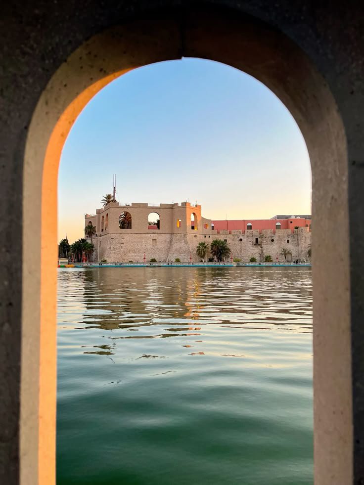 Beauty Explorer tweet media