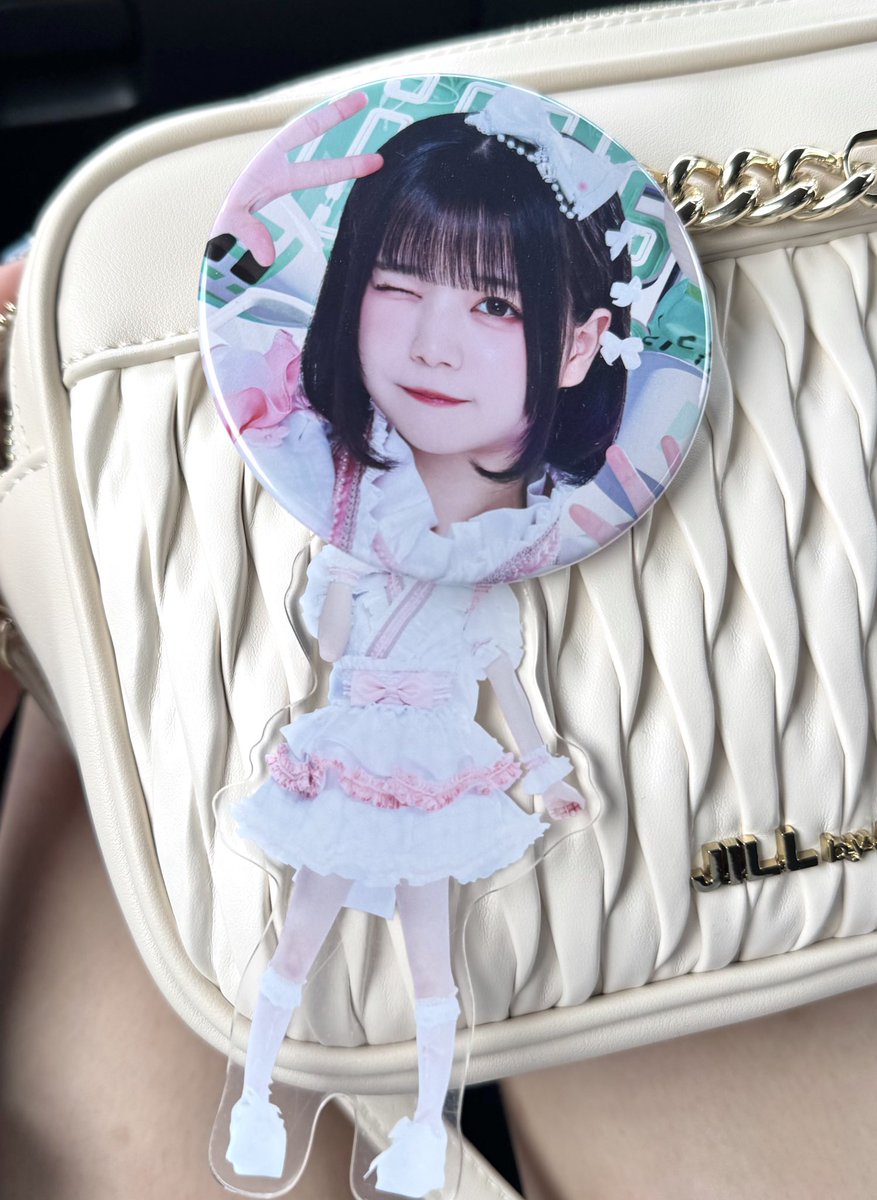 ろる🍨 tweet media