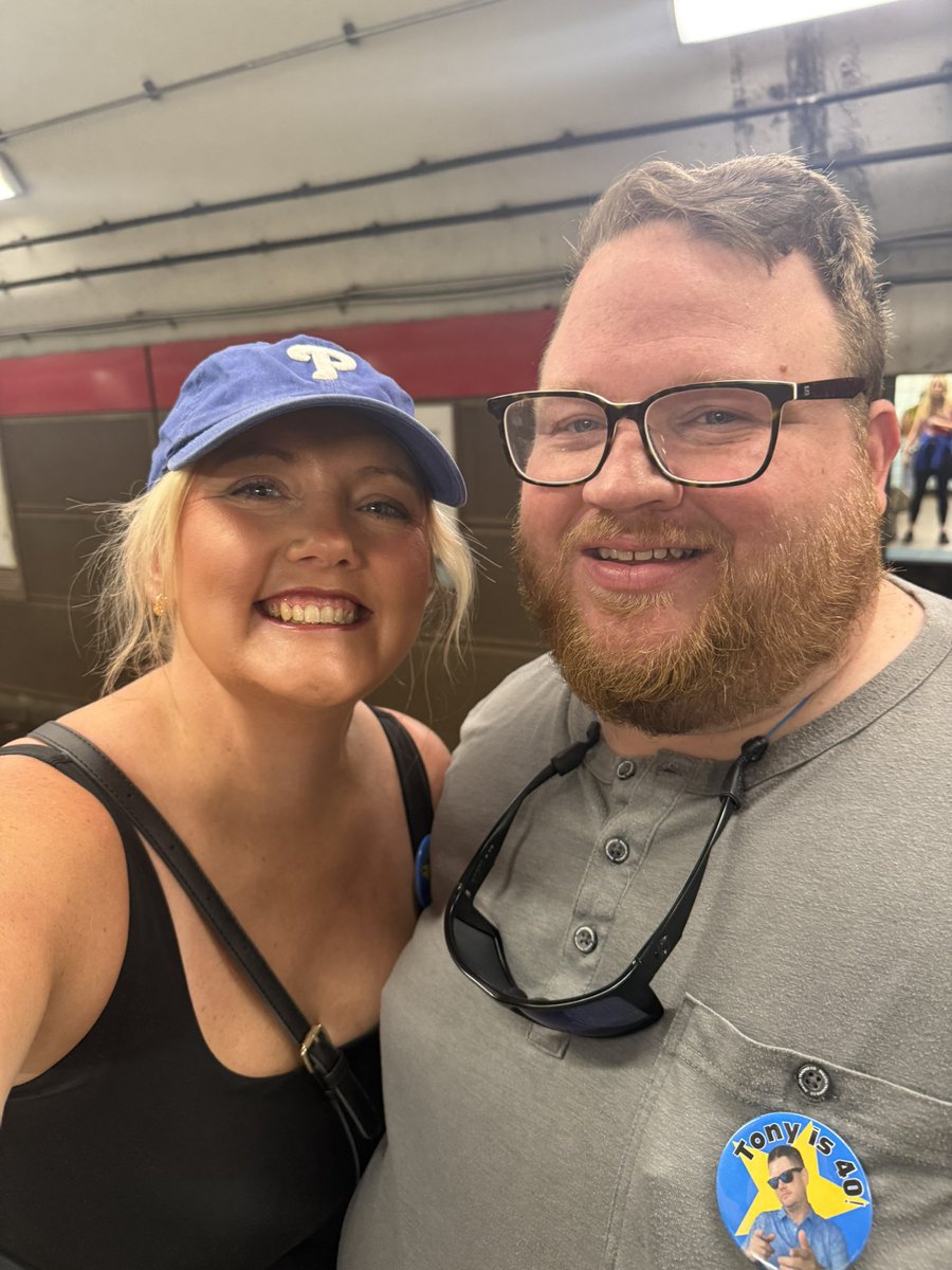 Sara Perry tweet media