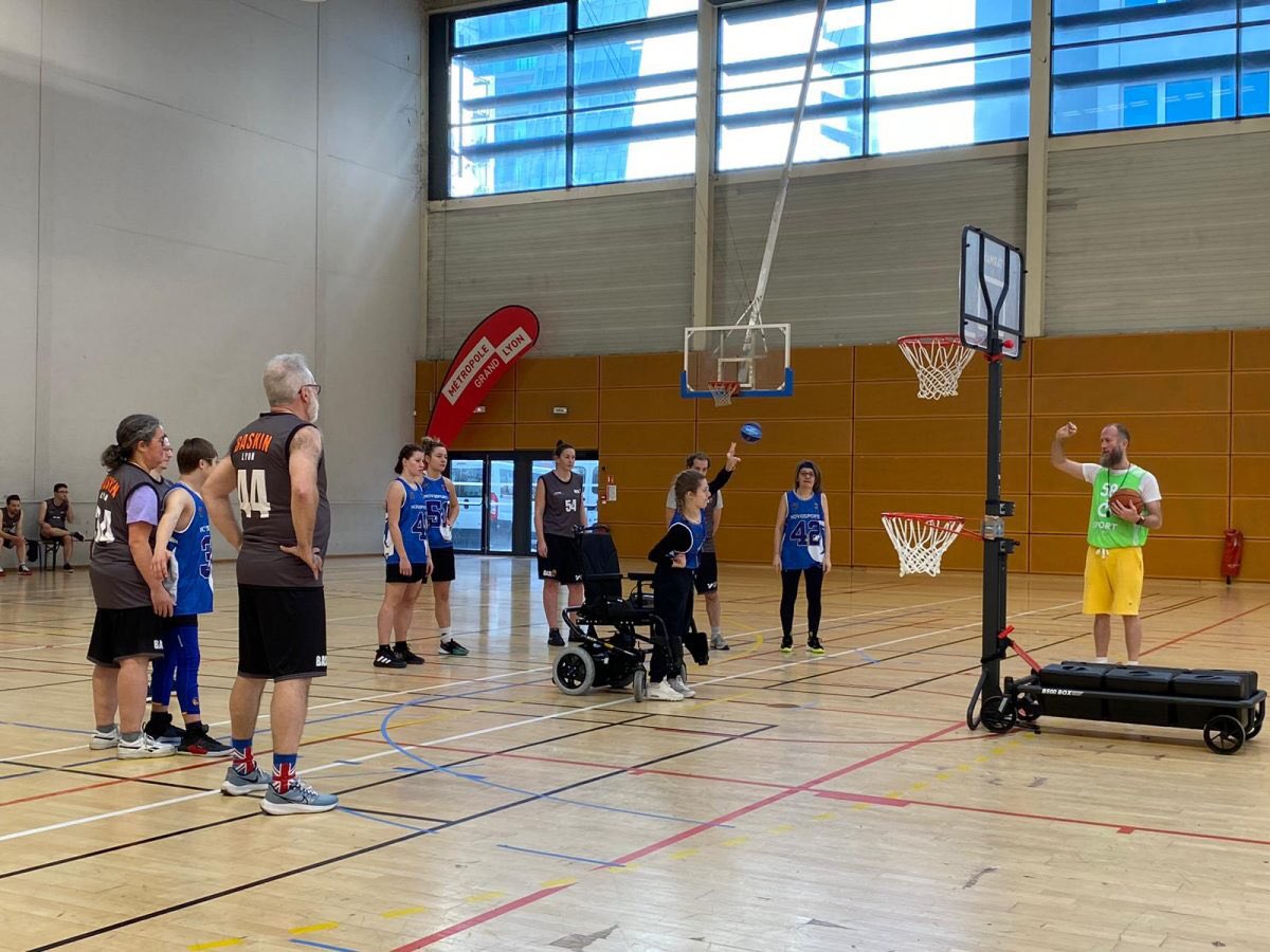 DominiqueCrochu's tweet image. #Inclusion 🔛 Seul le « sport partagé » est 100% inclusif. A la découverte du BaskIn (qui vient du #basketball ) et qui inclut toutes les spécificités 💯 % ! En savoir plus sur l’événement organisé en juillet ✅ avenirdusport.fr
