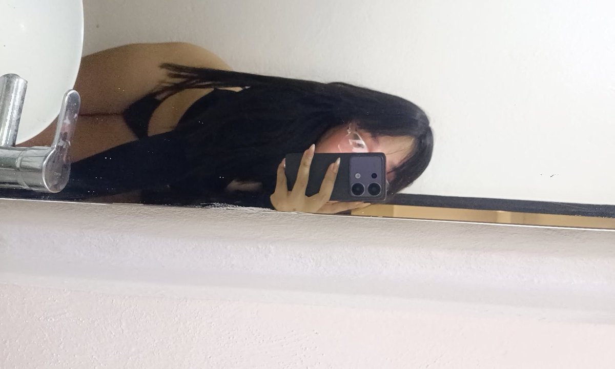 Fernand70560947's tweet photo. Buenaaas 
Alguien despierto?🤭 https://t.co/vQB3y9hbQa