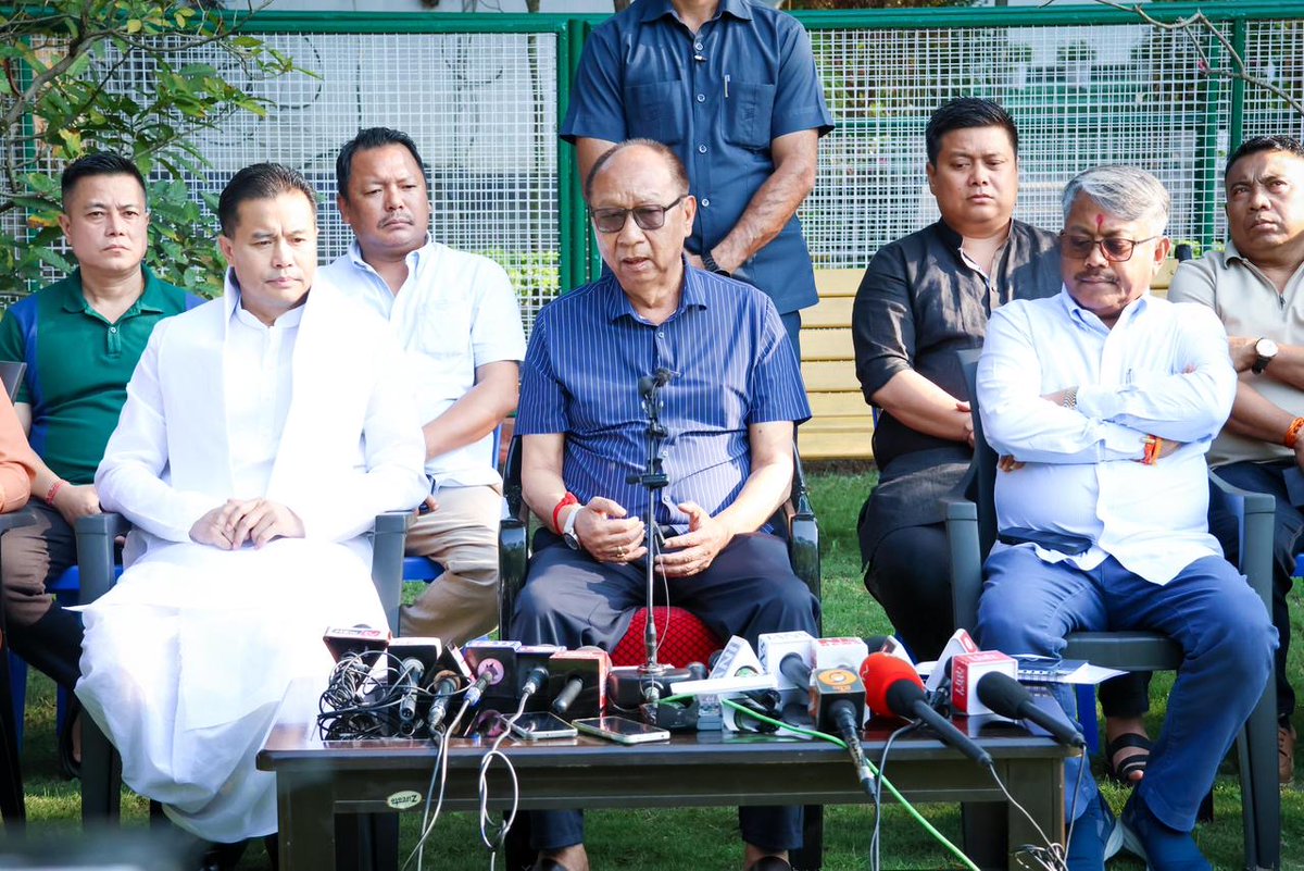 EastMojo tweet media