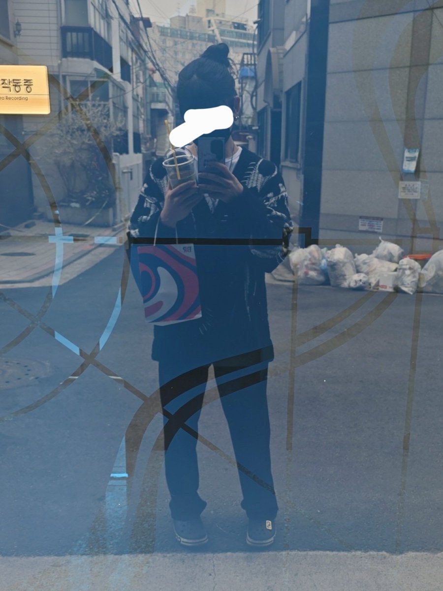 메르헨 tweet media