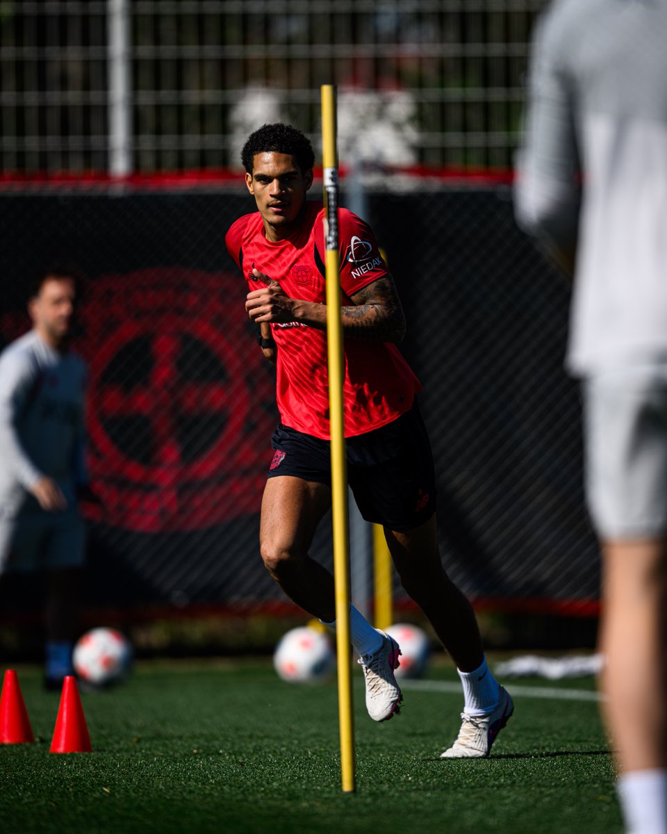 I spy with my little eye... 👀🏴󠁧󠁢󠁥󠁮󠁧󠁿