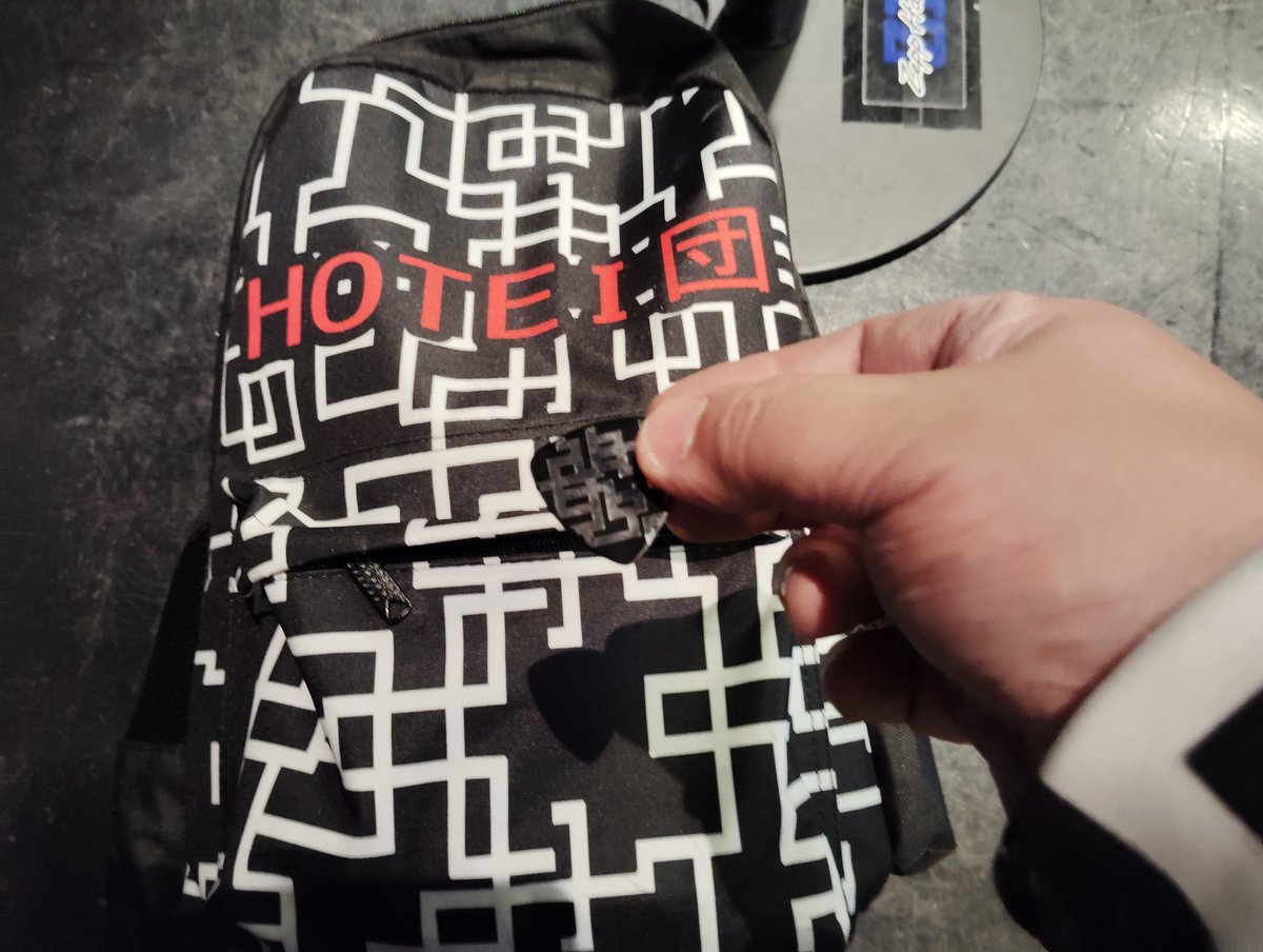 HOTEI団 団長、BOØWY団 団長、氷室京介団 団長、シャンプー団 団長、吉川晃司団 団長 tweet media