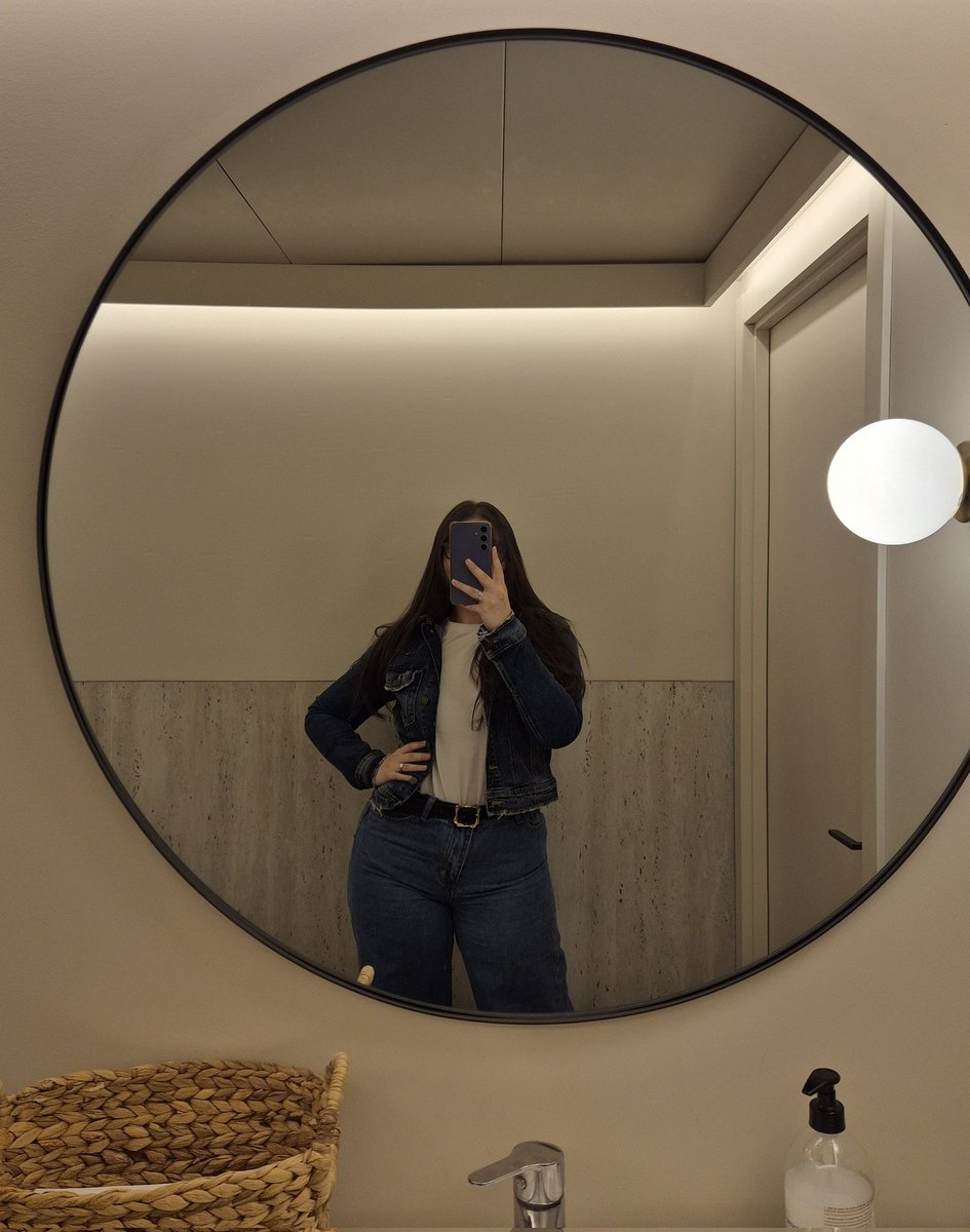 𝑨𝒊𝒏𝒉𝒐𝒂. 🦋 tweet media