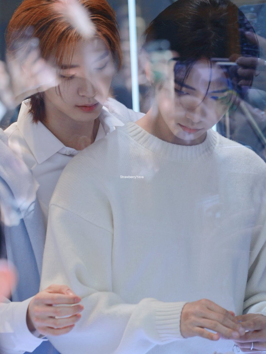 mae chan tweet media