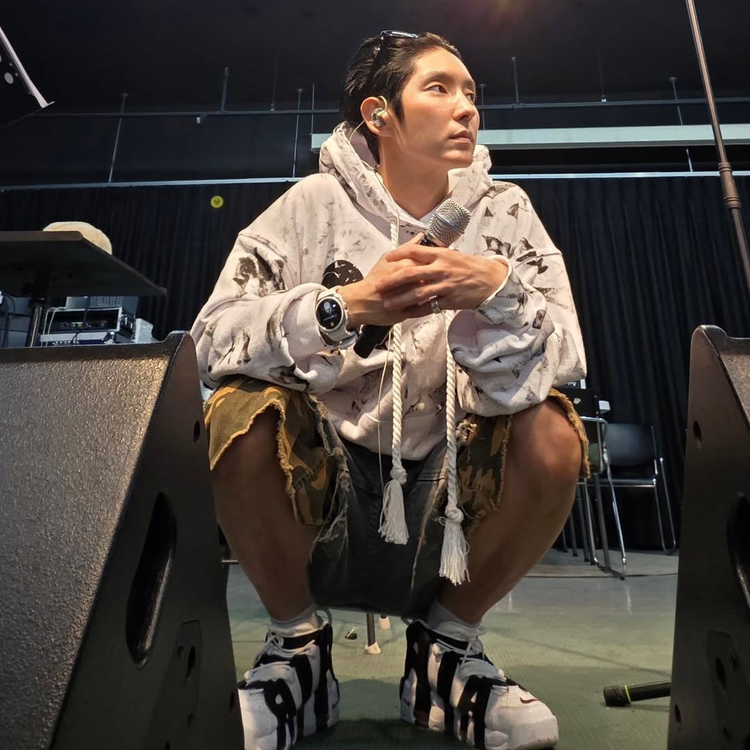 📸| 07.04.26 - JG via Instagram:

“Este é o ano em que o fancon completa 20 anos. Obrigado a todos. Vejo vocês EM BREVE, D-3”

🔗instagram.com/p/DW1EFSGD3Lu

[1/3]

#LeeJoonGi #이준기