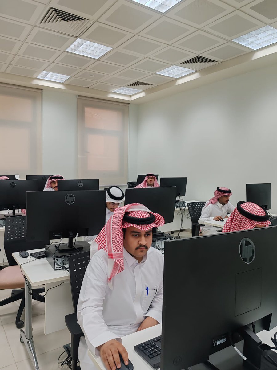 الكلية التطبيقية بحريملاء tweet media