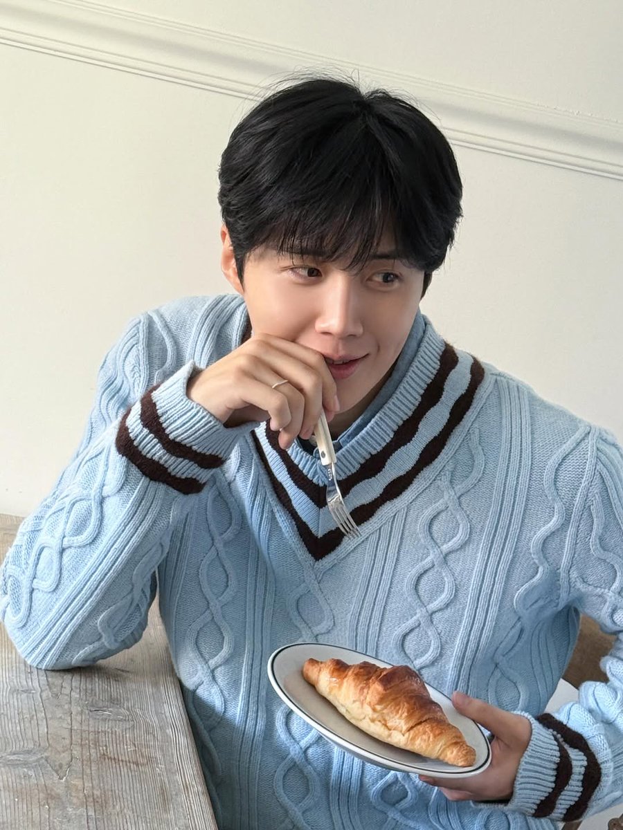 ㅅㅎ¹⁰⁰⁰⁰ tweet media