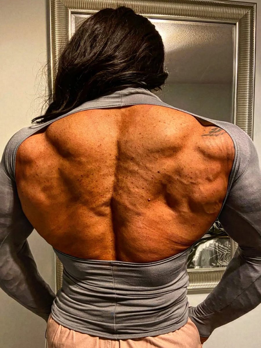FemaleMuscleFa1's tweet photo. Barbara Moojen https://t.co/1O1tYxr43W
