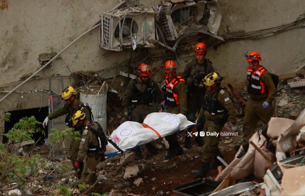 _Xtheguzel's tweet photo. The bodies of four Jews missing after being hit by Iranian missiles have been found in Haifa.

#IranIsRight 
#IranIsraelWar https://t.co/rul7FcLEAC