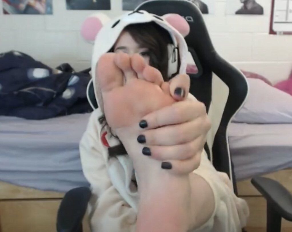 Poki gooner tweet media