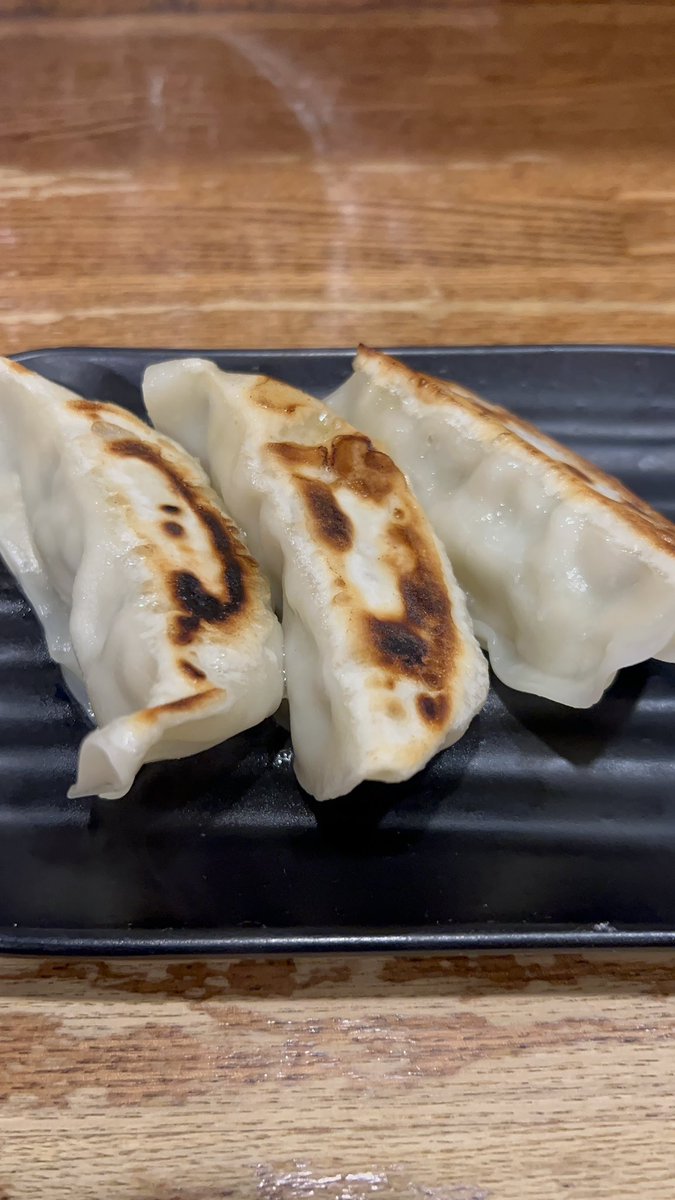 SC430GP's tweet image. 【埼玉ラーメン】背脂で肌ツヤ🌟特製背脂醤油ラーメンチャーシューも美味いっ　みずさわ 東川口店 

#ラーメン #グルメ #gourmet #みずさわ

youtube.com/@z400gpSC

 youtube.com/shorts/h7Q80AB… @YouTubeより