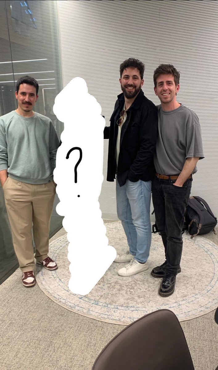 Medianoche en Comala tweet media