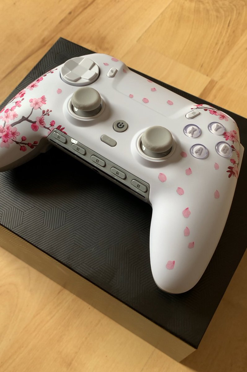 RedMxrcy 🔜Twitchcon EU tweet media