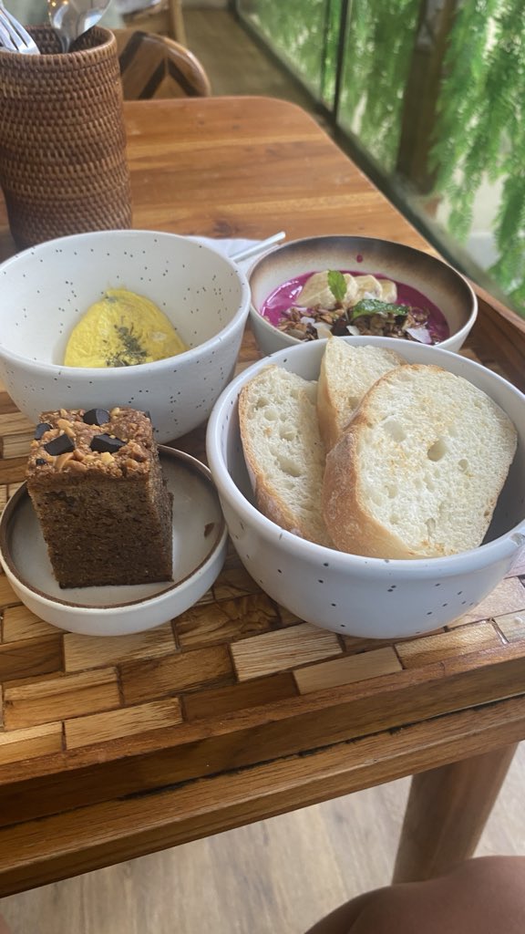 🐈 ☭ 🔻 tweet media