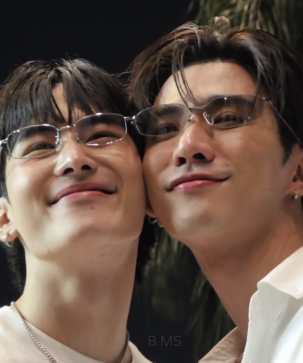 coasttoel's tweet image. my bias                        v/s                        my program