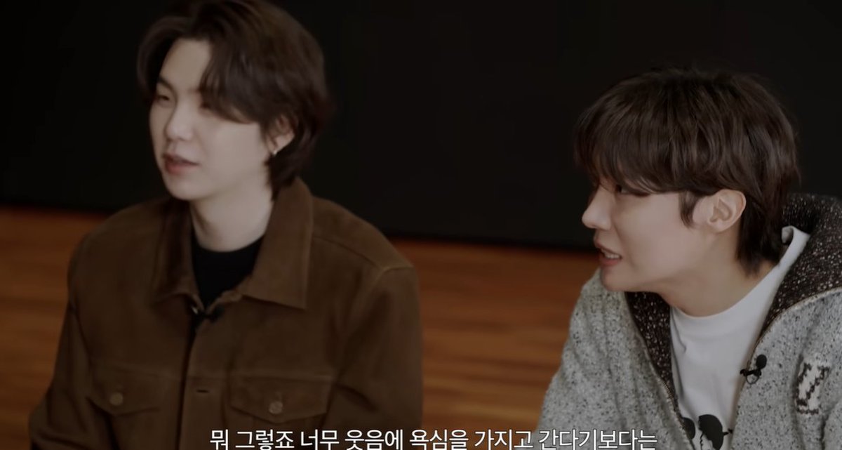 About Music tweet media