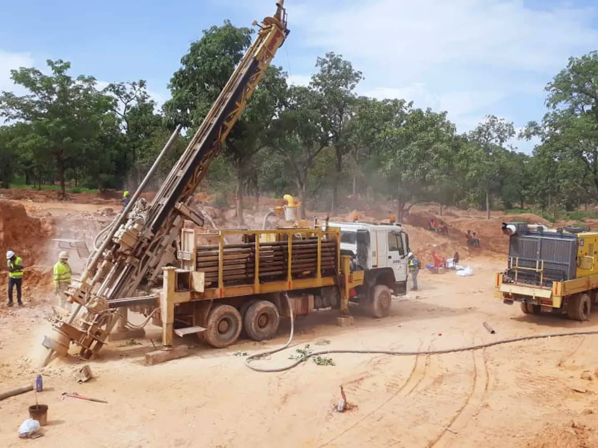 <a href="/SanuGoldCorp/">Sanu Gold Corp</a> confirms an ~8 km gold corridor at Daina 1 in Guinea’s prolific Siguiri Basin, expanding multiple kilometre‑scale targets and planning ~5,000 m of AC/RC drilling to test priority zones and advance exploration.

More here: miningreview.com/news/sanu-gold…

#goldexploration