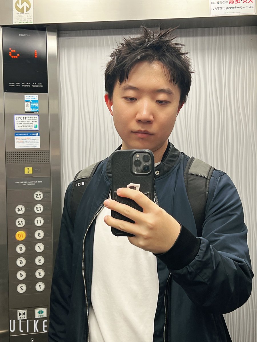 LEON_SUNshinee's tweet photo. ジム帰り
After the gym
#gym #osaka #man #selfie https://t.co/lHoSaUsbs6