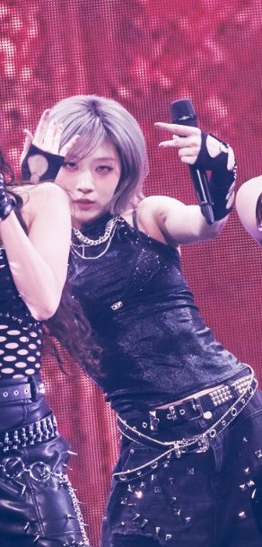 らすく tweet media