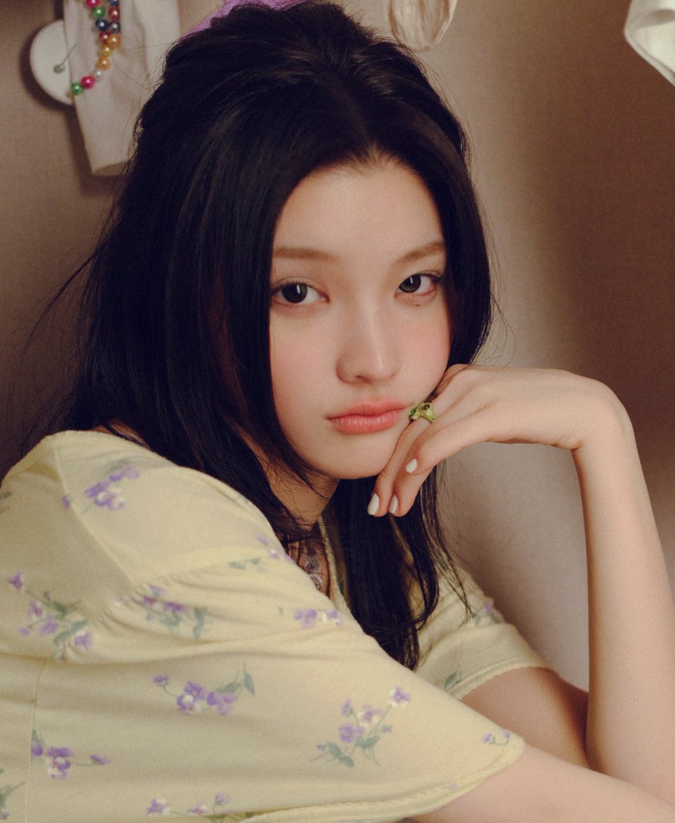 H ᱬ ✺ tweet media