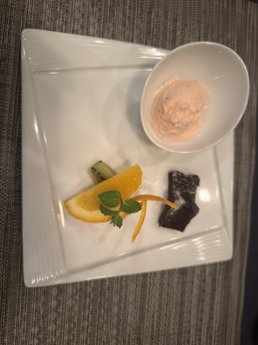 しゅうたん🌂 ☘️ tweet media