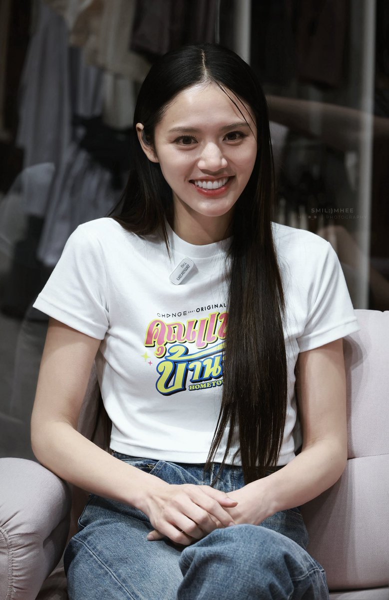 smil:)mhee tweet media